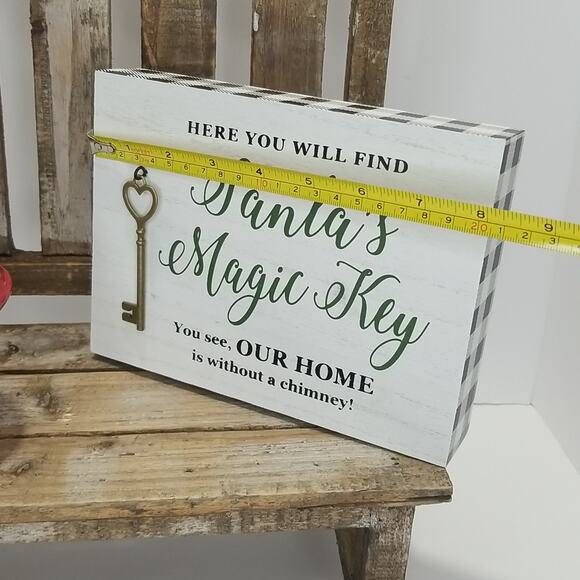 Christmas Decor Elf - Picture 3 of 3